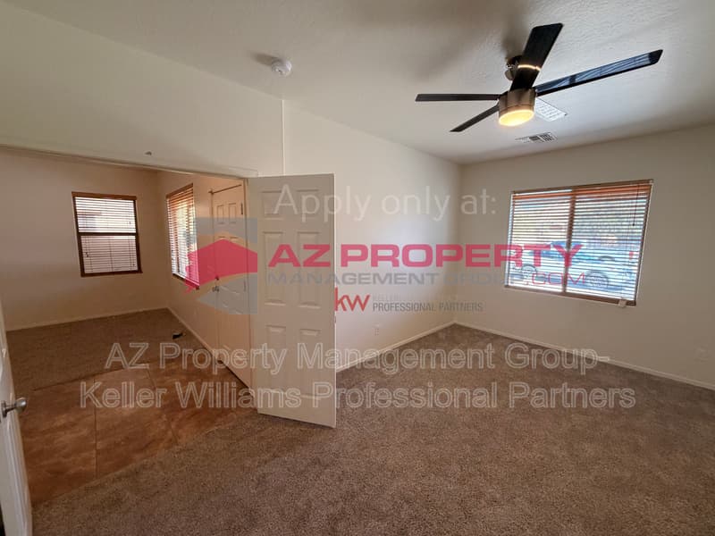 Buckeye House: 24733 W Vista Norte St
