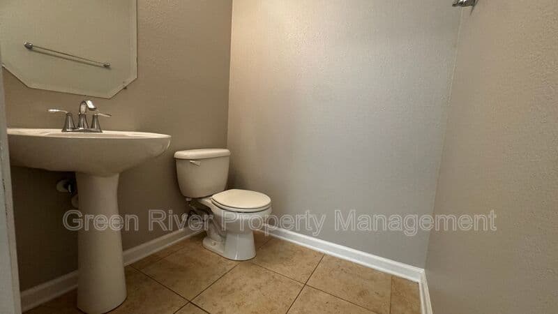 Orange Park House: 4220 Plantation Oaks Blvd