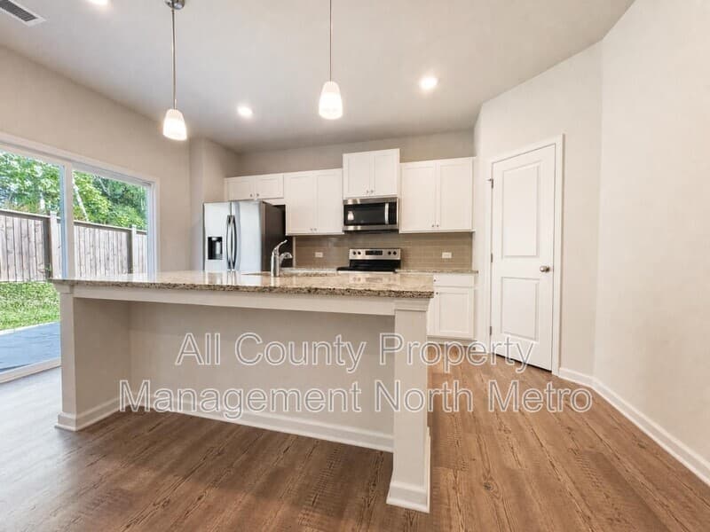 Dawsonville House: 185 Springwood Lane