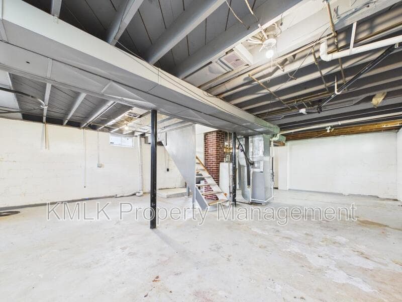 Akron House: 1263 Atwood Ave