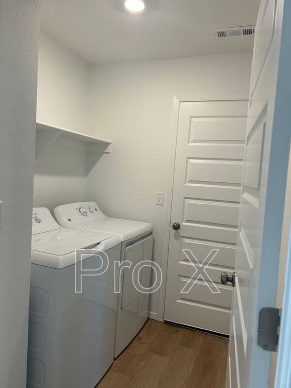 Pea Ridge House: 2708 Young St