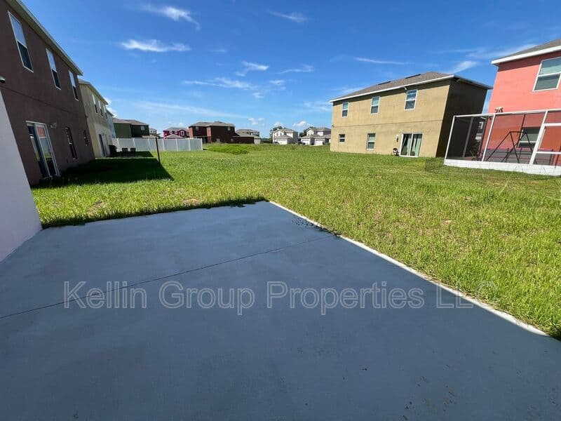 Winter Haven House: 2281 Whitley Ln