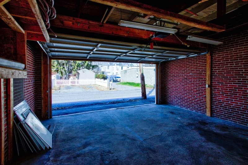 Lancaster House: 625 Hamilton Street