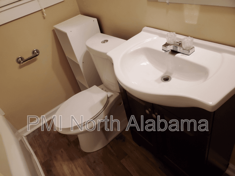 Huntsville Condo: 4006 Foster Ave SW