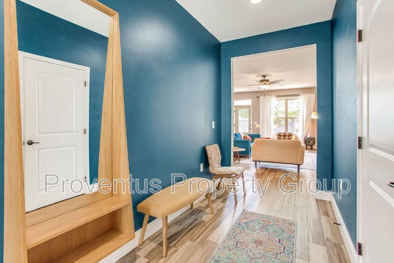 Mary Esther House: 215 Green Dr