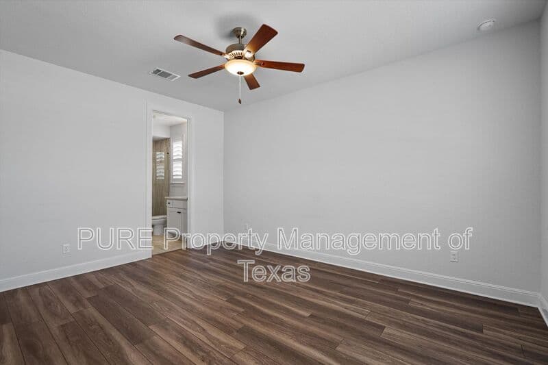 Georgetown House: 1138 Woodpark Lane