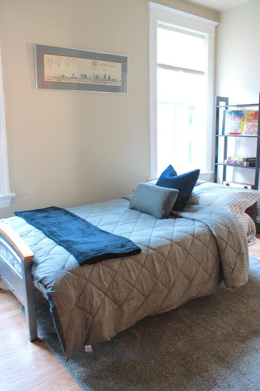 Saint Louis Condo: 4424 Oakland Ave 2W