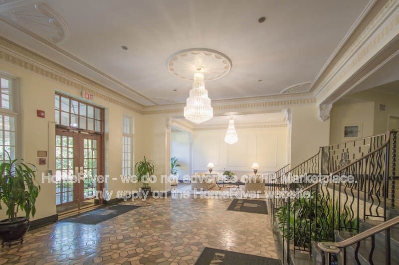 Washington Condo: 2440 16th St NW
