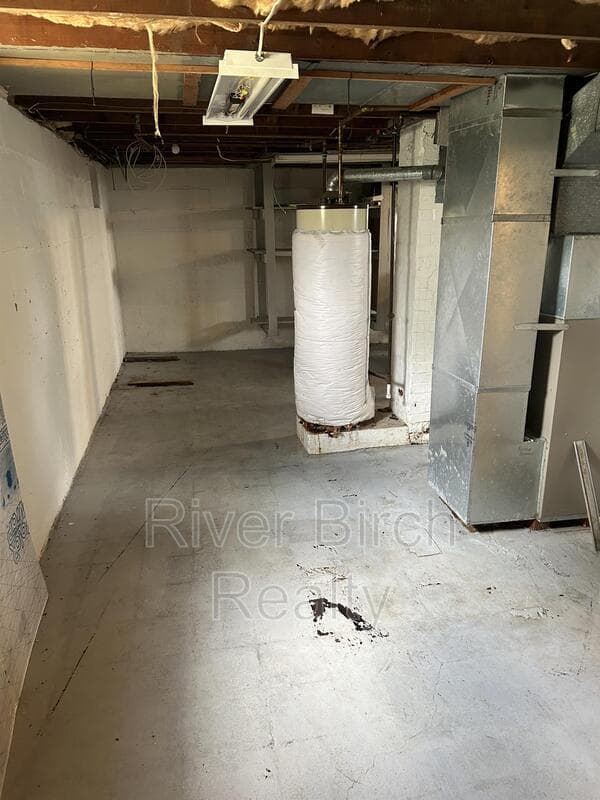 Springfield House: 2633 South Whittier Avenue