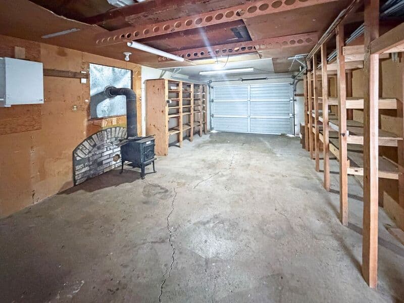 Halsey House: 340 W 3rd St