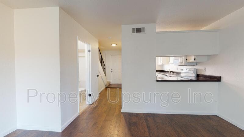 Redding Condo: 1045 California Street - 8