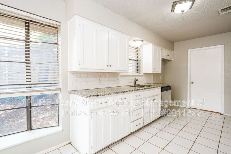 North Richland Hills House: 7232 Timberidge Drive