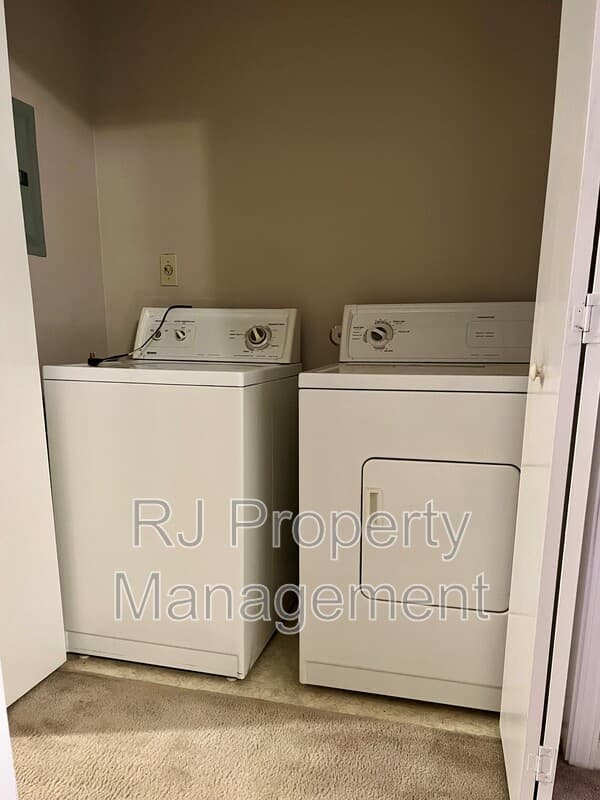 Memphis Condo: 5656 Encino Cv