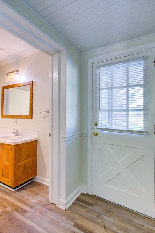 Lancaster House: 47 Strasburg Pike