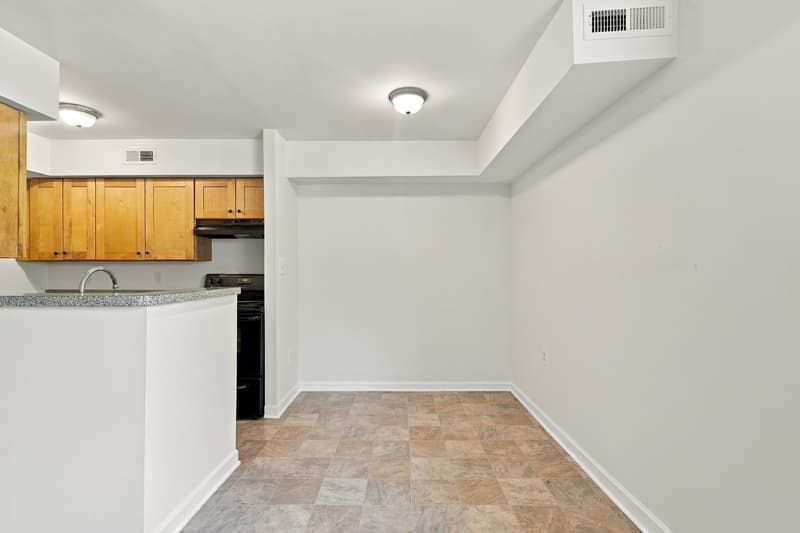 Baltimore Apartment: 5001 Midwood Avenue