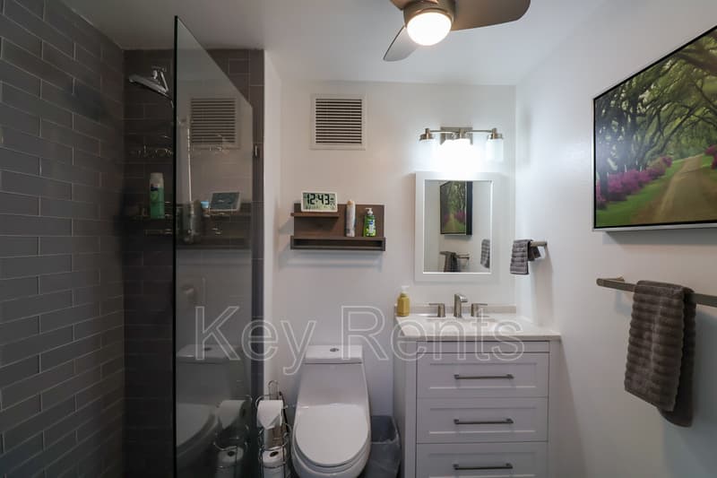 Pensacola Condo: 825 Bayshore Dr.