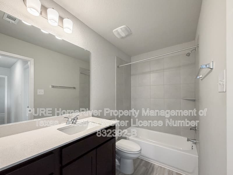 Georgetown House: 113 Bent Creek Ln