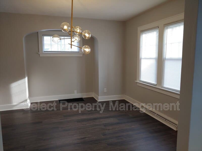 Fort Wayne House: 1321 Clara Ave