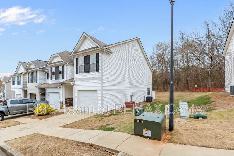 Flowery Branch Townhome: 4932 Vireo Dr