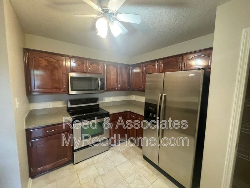 Cordova House: 1160 Breezy Valley Drive