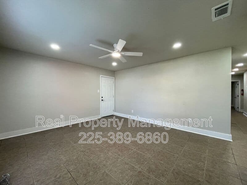 Baton Rouge Condo: 12528 Warfield Ave.