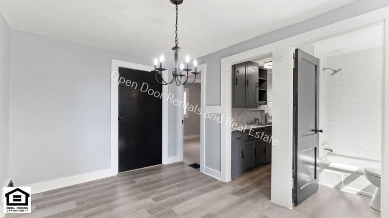 Fort Wayne Condo: 2144 Edgehill Ave
