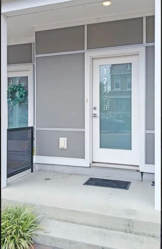 Richmond Condo: 1219 Bainbridge St