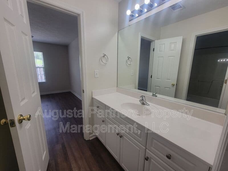 Grovetown House: 1406 Anna Way