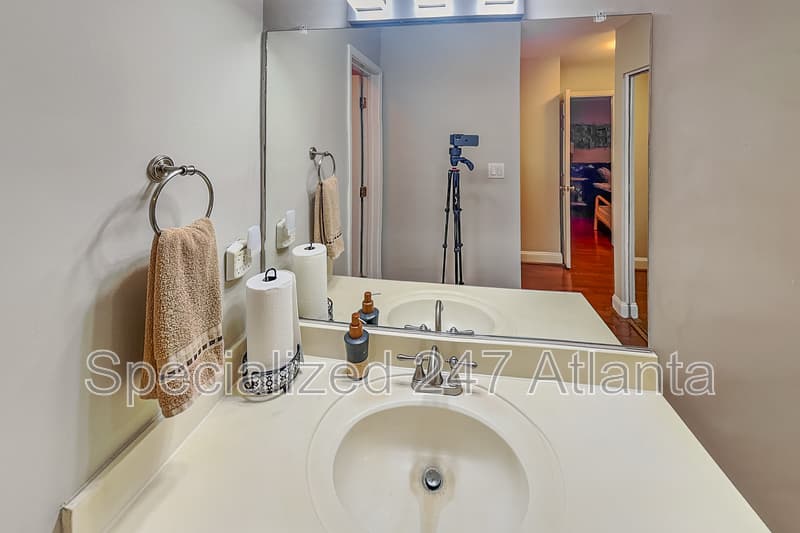 Atlanta House: 3104 Pine Heights Dr NE