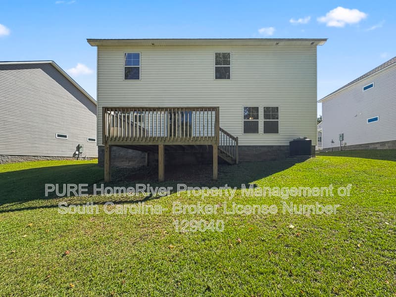 Sumter House: 351 Niblick Dr