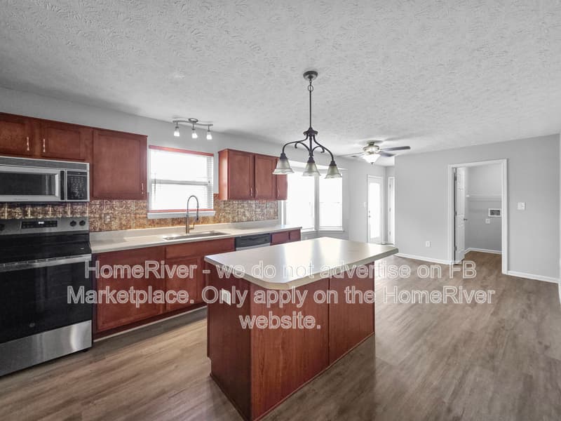Indianapolis House: 8446 Coppel Ln