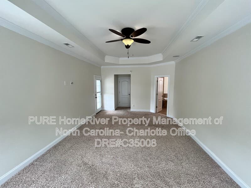 Charlotte House: 10330 Royal Winchester Drive