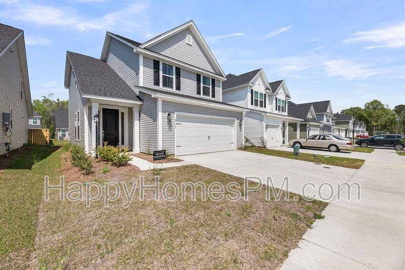 North Charleston House: 8713 Revival Road