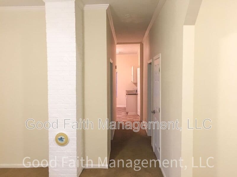 Waynesboro House: 313 W 11th Street