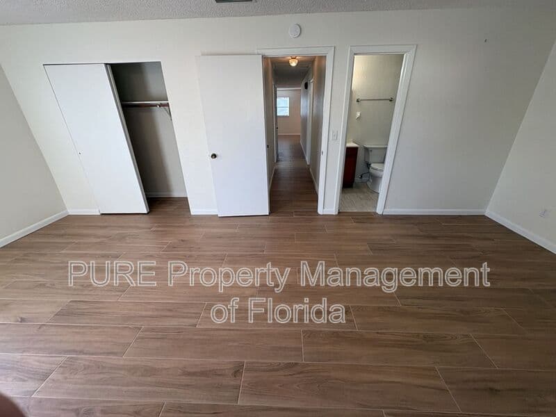 Ocala House: 6807 NW 62nd Place