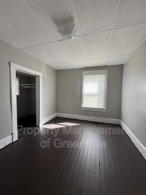 Greenville House: 33 6th Street
