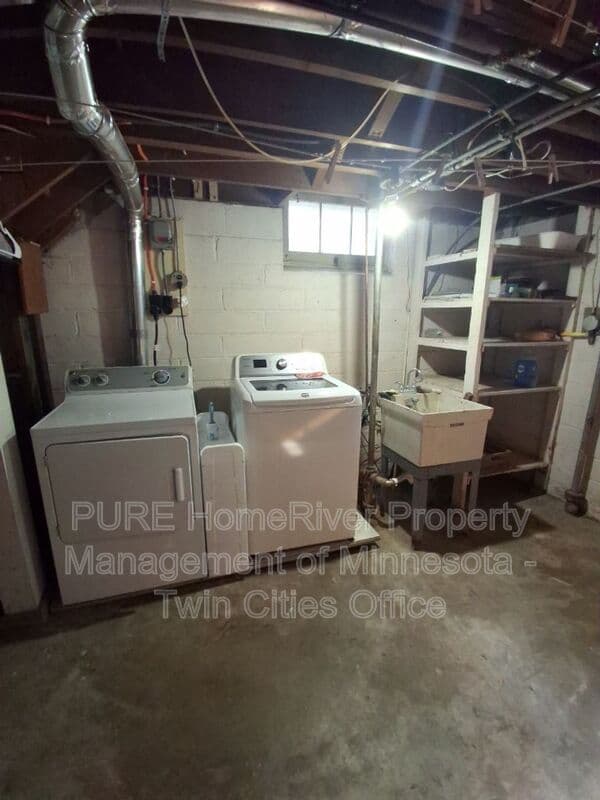 Saint Louis Park House: 2632 Toledo Avenue S