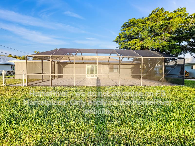 Nokomis House: 420 Signorelli Dr