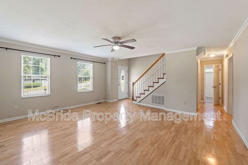 Augusta House: 3358 Tanglewood Drive