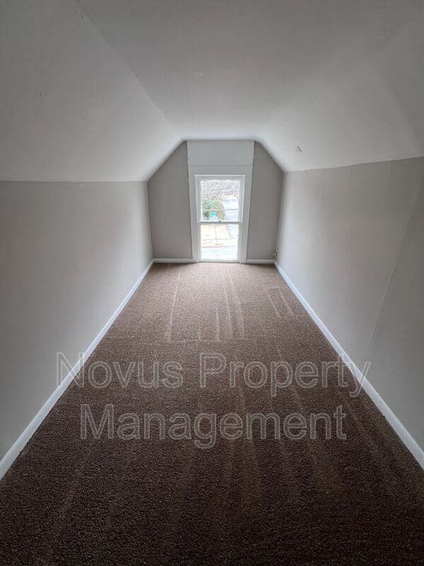 Carrollton Condo: 302 Cedar Street
