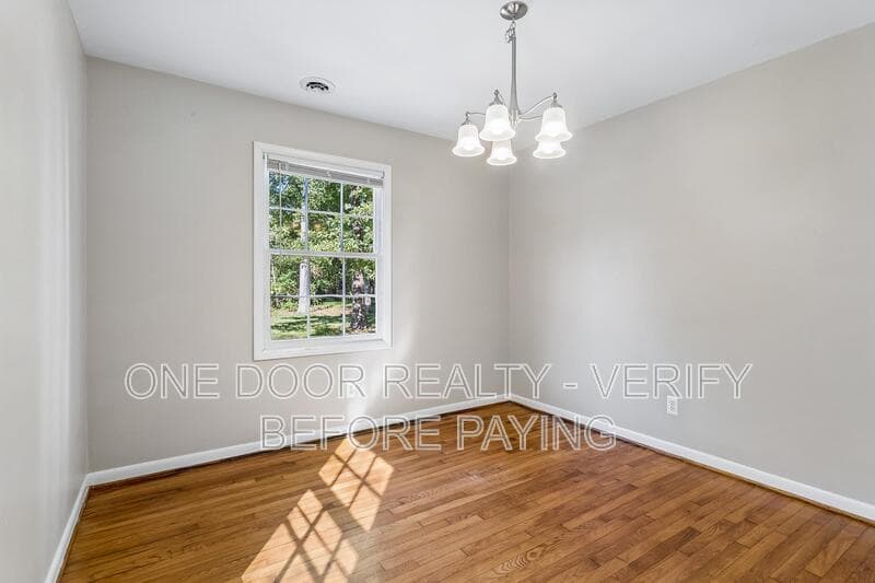Williamsburg House: 115 King Henry Way