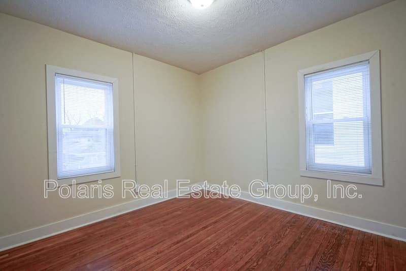 Lebanon Condo: 208 W Williams St