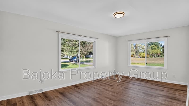 Highland Township House: 3582 N Milford Road