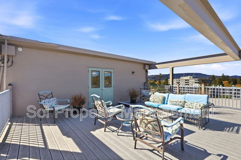 Santa Cruz Condo: 180 Dakota Avenue