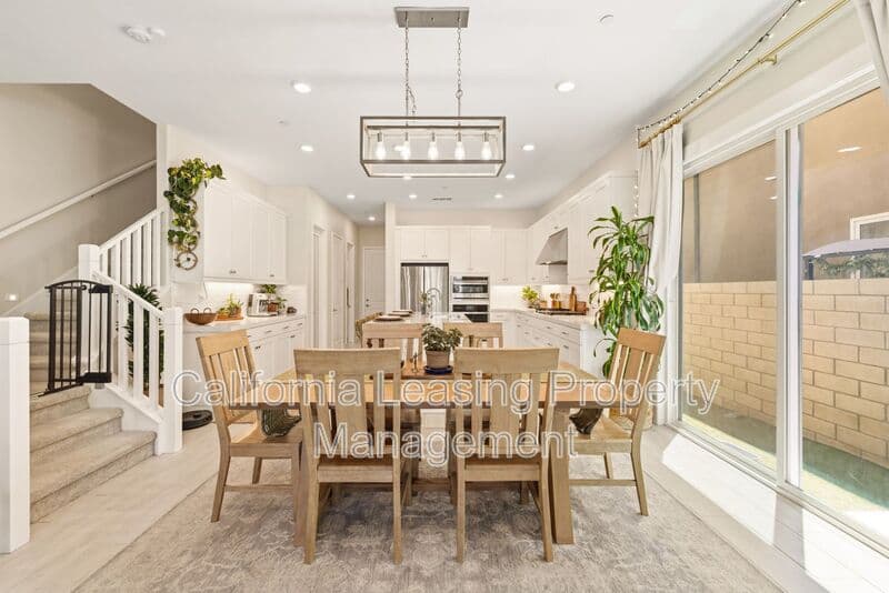 Valencia House: 27233 Red Willow Court