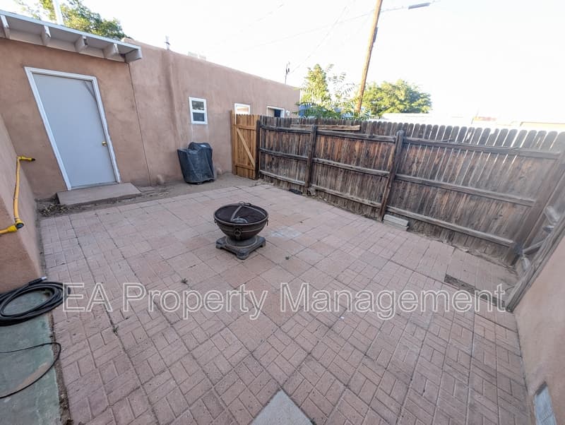 Albuquerque House: 212 65th St NW*Unit C