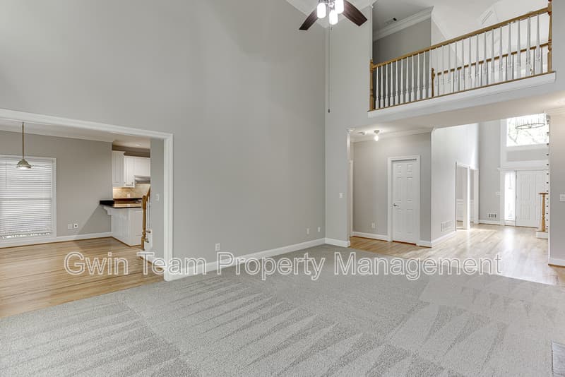 Duluth House: 9345 Riverclub Pkwy