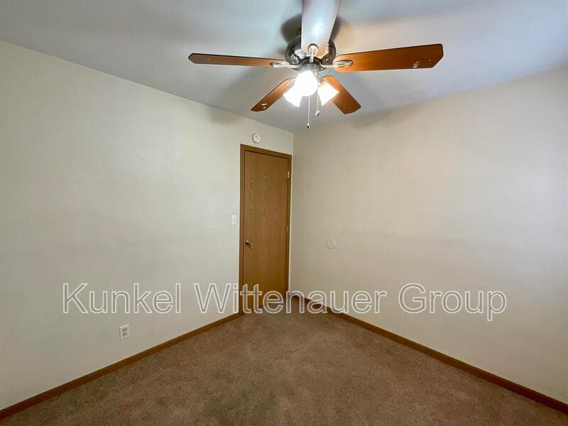 Swansea Condo: 1804-3 Jamestown Road
