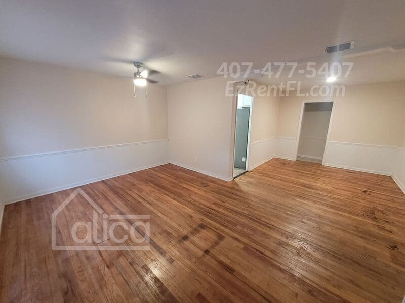 Orlando House: 1235 Emeralda Rd