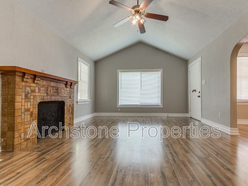 Oklahoma City House: 2006 Northwest 26th Street